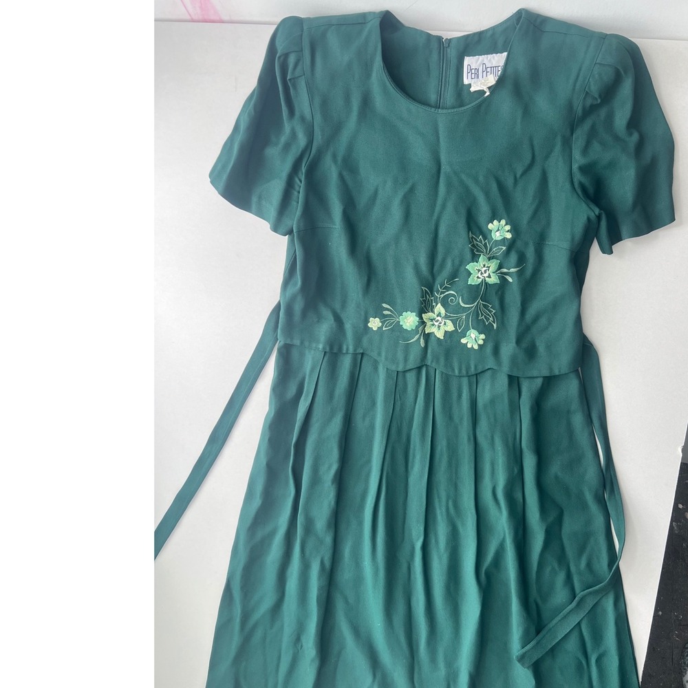 Peri Petites Vintage Forest Green Floral Embroidered Pleated Midi Dress Size 10